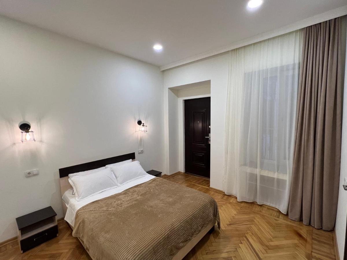 Cosy Apartment In Tbilisi Centre Luaran gambar