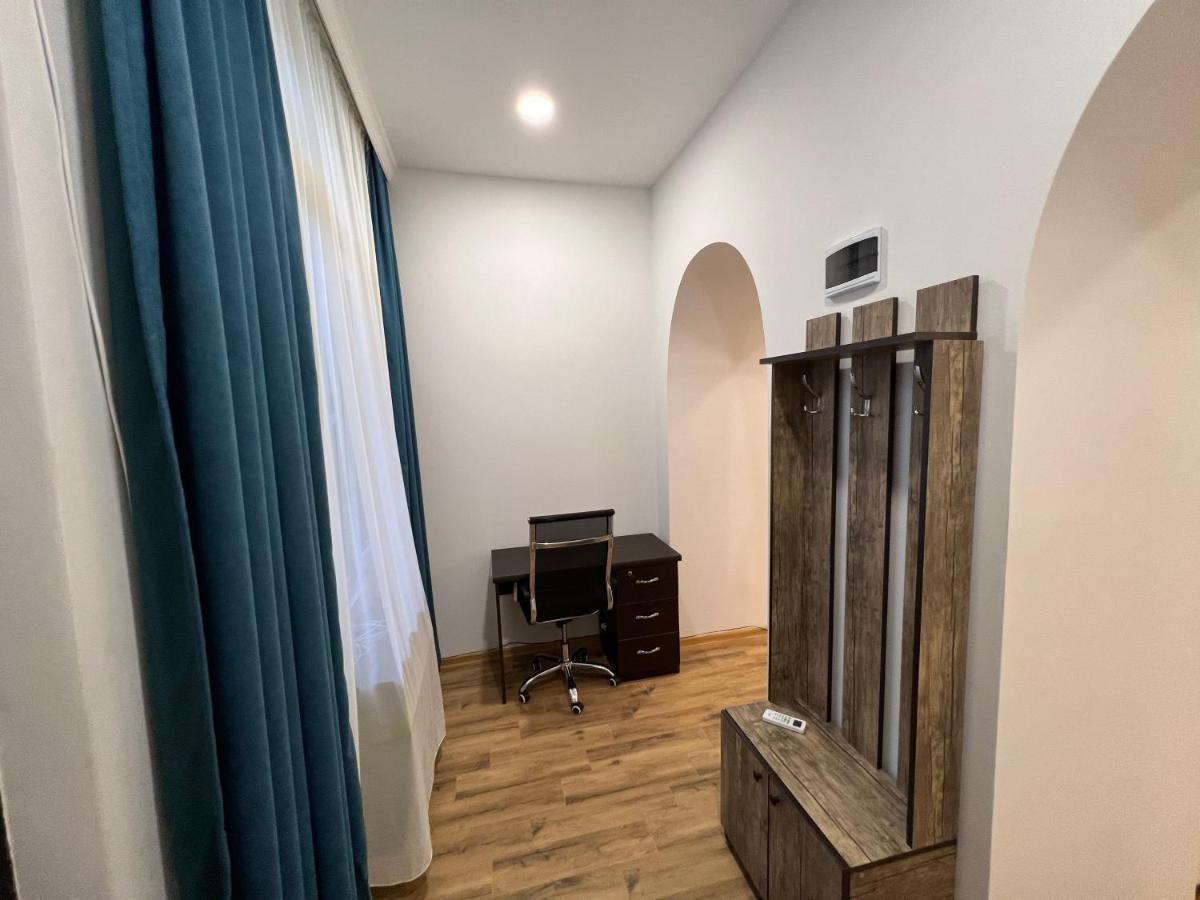Cosy Apartment In Tbilisi Centre Luaran gambar